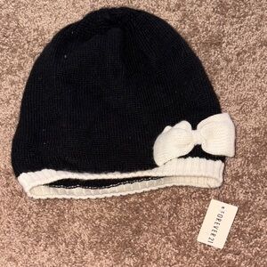 Forever 21 NWT Black and White Bow Knit Beanie